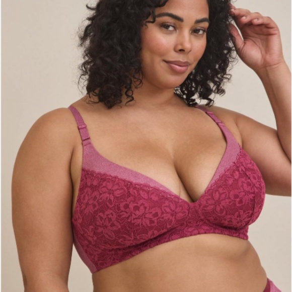Torrid Wire-Free Plunge Lightly Lined Smooth 360° Back Smoothing™ Bra Size 40B - Picture 2 of 2
